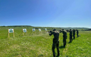 103.jpg